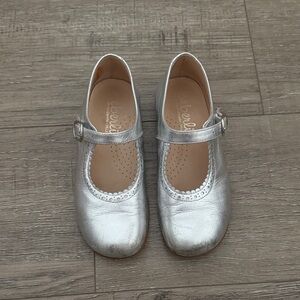 Girls' Silver Mary Jane Dress Shoes with Buckle Strap
